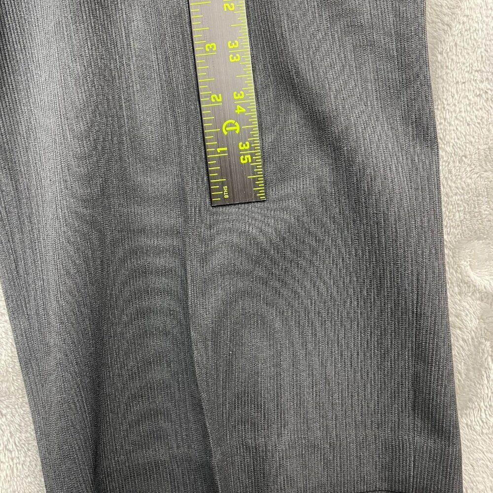 IZOD Flat Front Dress Pants Men's Size 34x32 - Picture 3 of 10